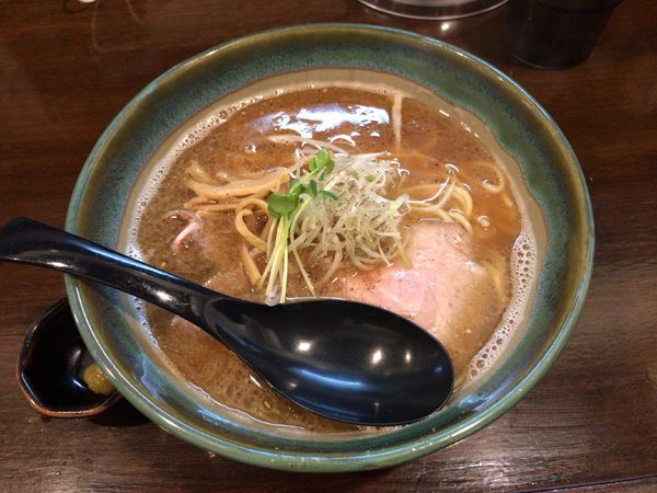 「魚出汁ラーメン」@魚と豚と黒三兵の写真
