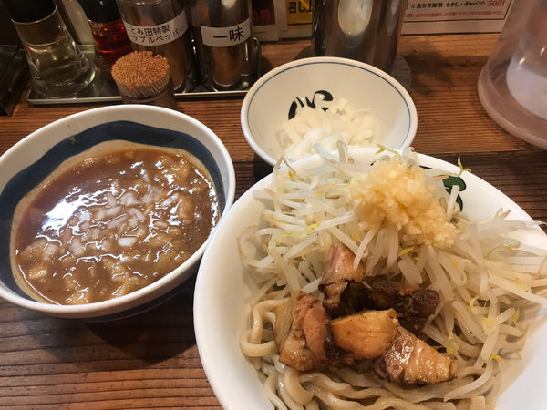 「つけ雷ミニ900円、玉ねぎ50円」@雷 千葉駅前店の写真