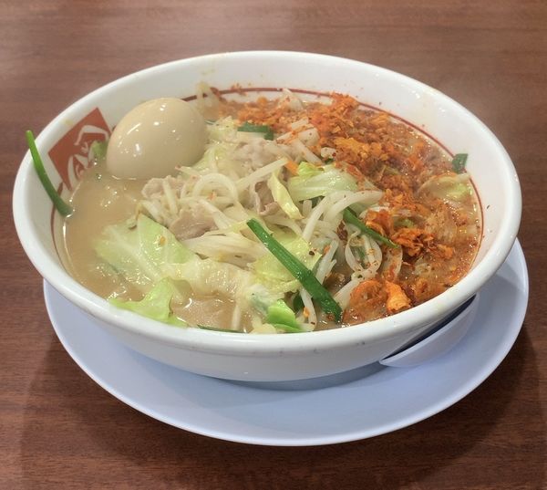 「味噌野菜ラーメン 味玉 やみつきスパイス」@ラーメンばんだいの写真