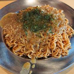 カレー焼きそば　５００円