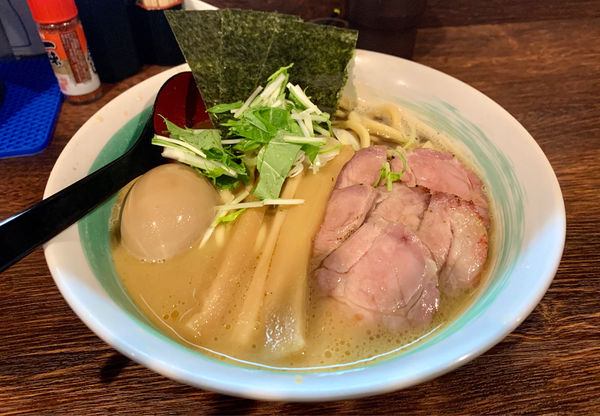 「特らぁめん」@自家製麺 麺屋 利八の写真