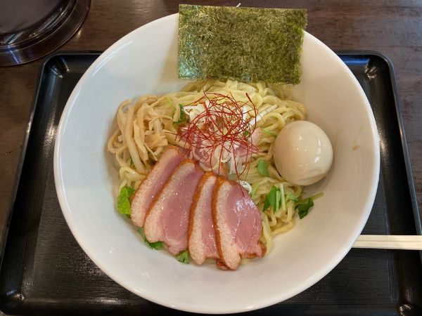 「汁なし油そば　鴨チャーシュー、味玉トッピング」@麺屋 葵の写真
