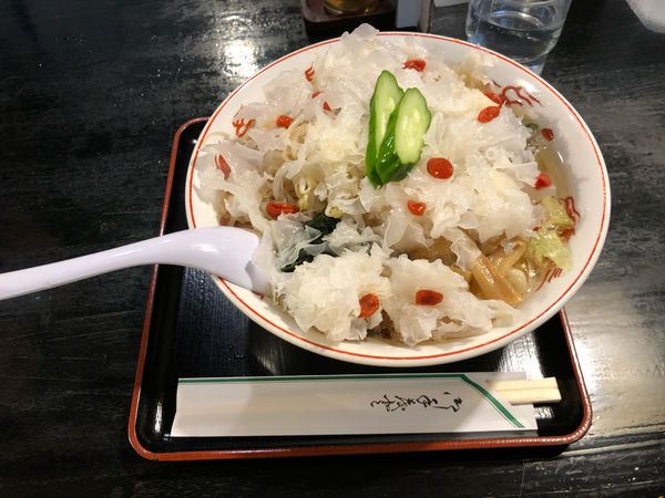 「冷し薬膳ラーメン」@栄屋本店の写真