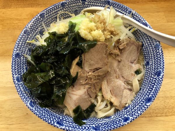 「塩にぼし 太麺中盛(700円)」@らーめん きじとらの写真