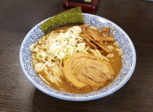 「濃厚魚介らー麺730円」@麺屋祥元の写真