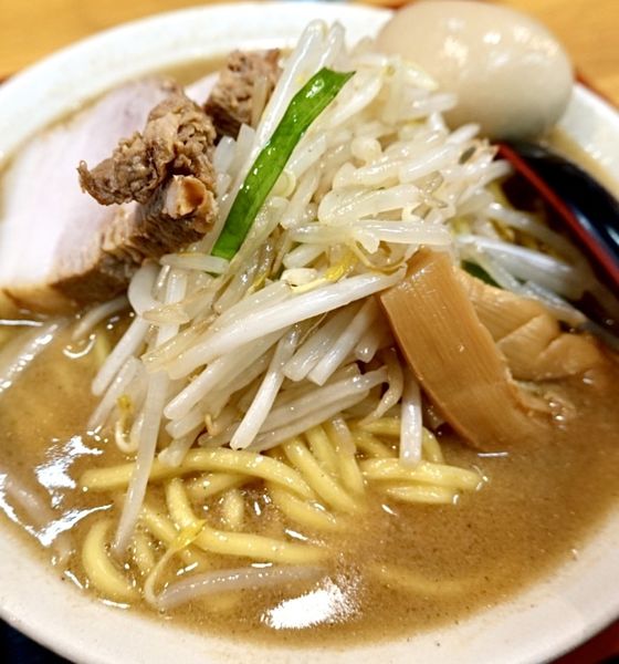「味噌ラーメン(850円)＋味玉(100円)」@味噌麺処 花道庵の写真