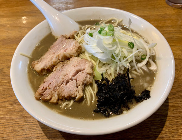 「濃厚煮干しそば」@中村屋総本山の写真