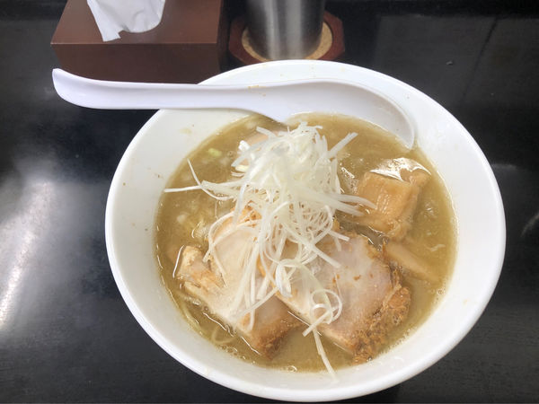 「手羽白湯煮干しラーメン９００円」@煮干中華そば のじじR 我孫子店の写真