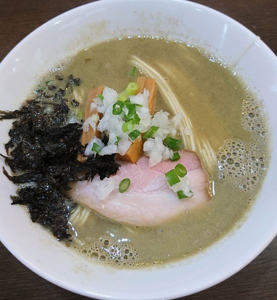 「何時もと違う少し濃い煮干そば＋辛味ネギ和えそば」@中華そばイデタの写真