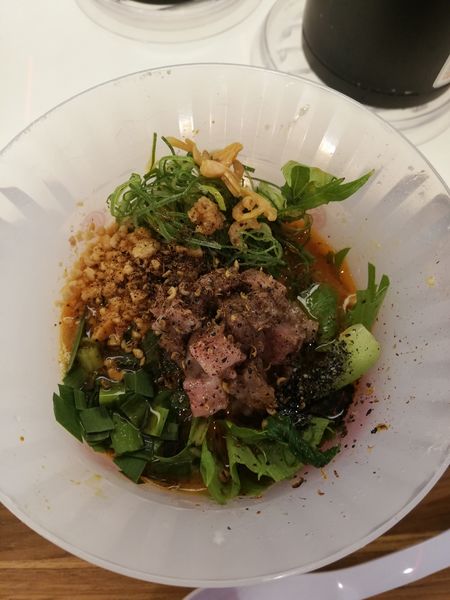 「牛とろシビレ担々麺」@Jikasei Mensho 渋谷パルコ店の写真