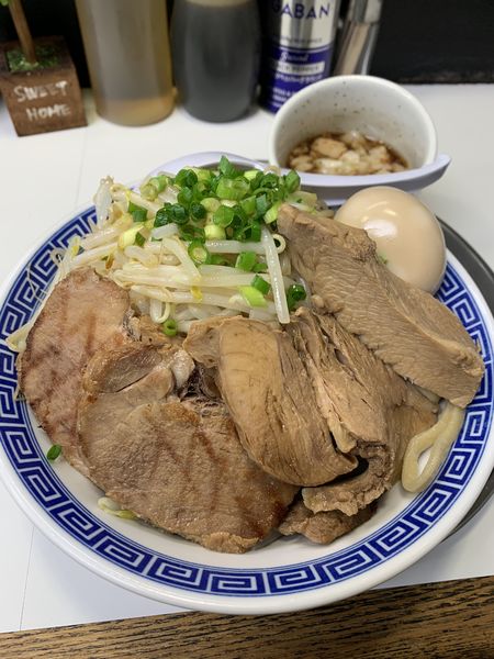 「【限定】セアブラマン 味玉 小豚」@らーめん 凌駕の写真