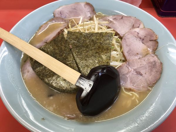 「中ネギチャーシュー麺 トッピングワカメ」@ラーメンショップ 川崎水沢店の写真