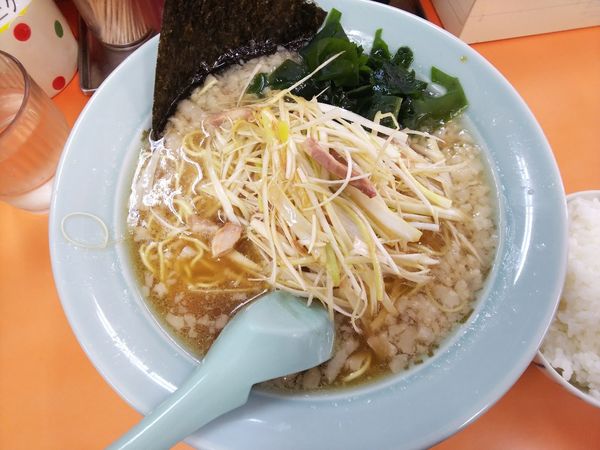 「ねぎラーメン＋小ライス　800＋150円」@ラーメンショップ 成瀬が丘店の写真