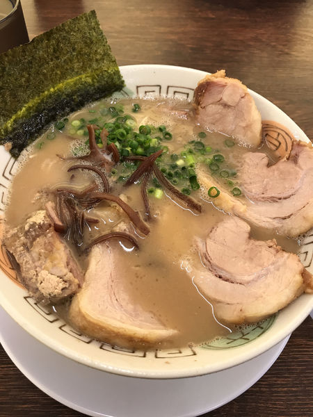 「ちゃーしゅーめん」@博多長浜らーめん 楓神の写真