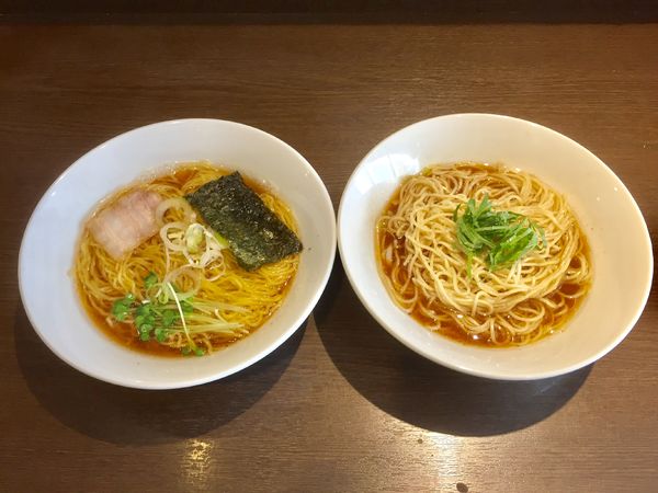 「【ランチ限定セット】昔ながらの中華そば＋冷し煮干かけそば」@麺処 遊 蕨店の写真