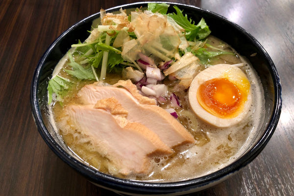 「濃厚鶏煮干しらーめん 880円」@横道の写真