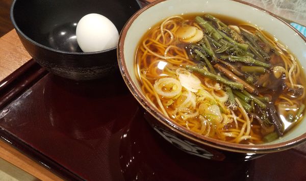 「山菜そば」@文殊 成増店の写真