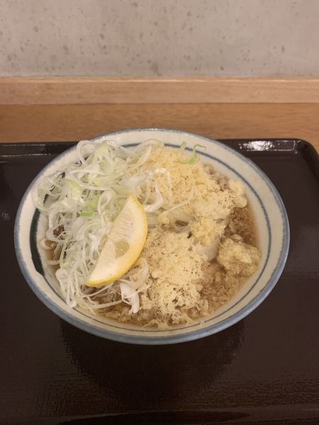 「ぶっかけ冷　大盛」@手打ちうどん いわしやの写真