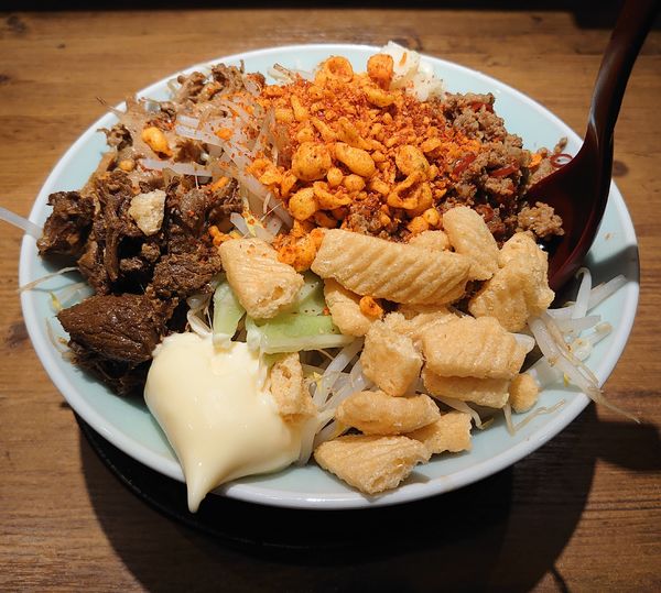 「まぜそば(850円)」@ラーメン 豚パンチ 大宮南銀通り店の写真