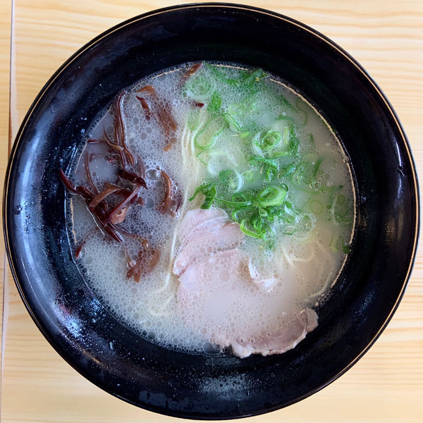 「博多ラーメン (290円) きくらげ (50円)」@博多ラーメン はかたや 西新店の写真