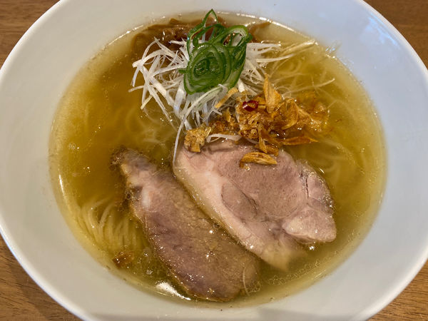 「しおらぁ麺」@らぁ麺や 嶋の写真