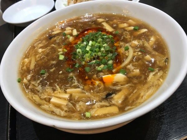 「酸辣湯麺」@紅福酒家の写真