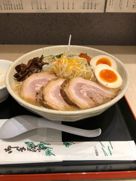 「特製バリ味噌ラーメンセット＋肉増し＋だるま」@つじ田 味噌の章 東京駅店の写真