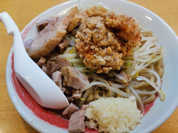 「ラーメン小＋豚ほぐし」@らーめん藤ろうの写真