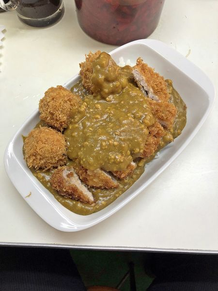 「カツシュウマイカレー　￥750」@まんてんの写真