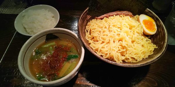「つけ麺＋味玉、サービスライス」@天虎の写真