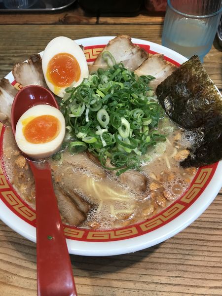 「ホンダラーメン二号　本味　ネギ　チャーシュー」@東京ラーメンショーセレクション 極み麺「拉麺 久留米 本田商店」の写真