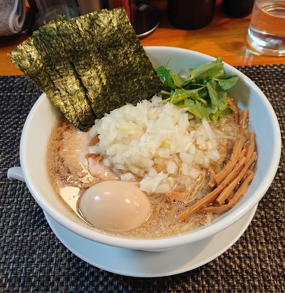 「特製背脂煮干しそば」@寛～くつろぎ～の写真