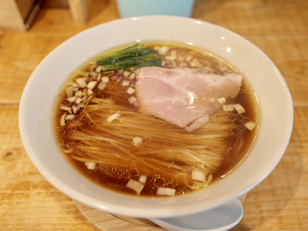 「醤油ラーメン…750円」@いえろうの写真