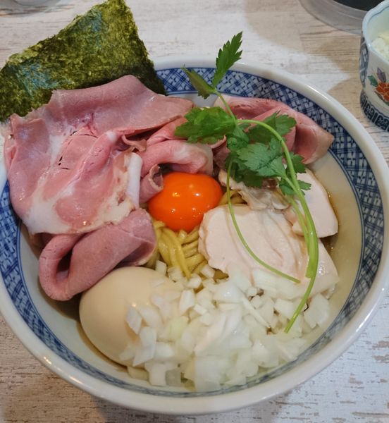 「特製濃厚たまごのまぜそば うに丼」@中華そば 四つ葉の写真