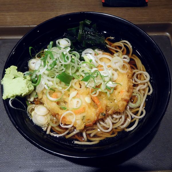 「天ぷらそば（430円）」@名代 富士そば 新宿都庁店の写真