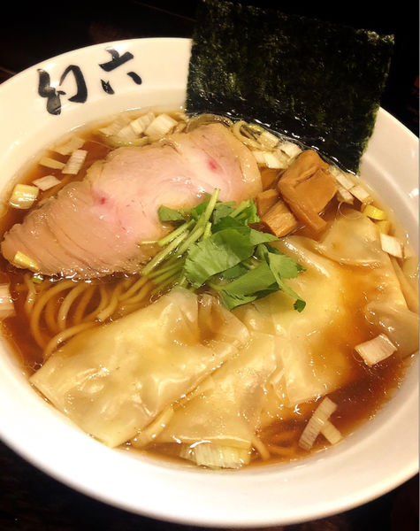 「醤油ワンタンそば」@中華そば 幻六の写真