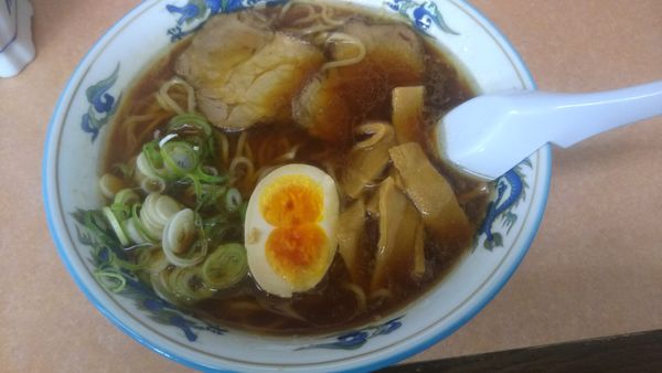 「正油ラーメン 800円」@旭川ラーメン ゆーからの写真