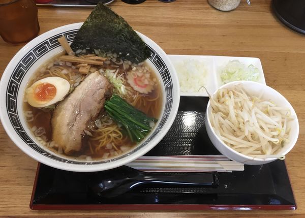 「醤油ラーメン(690¥)」@優勝軒 日立店の写真
