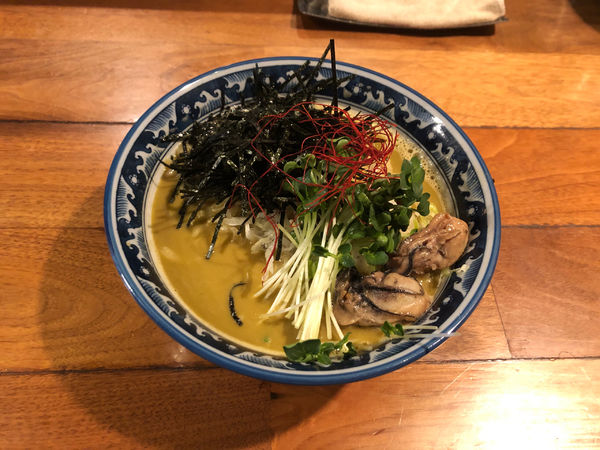 「牡蠣・拉麺」@麺や佐市の写真