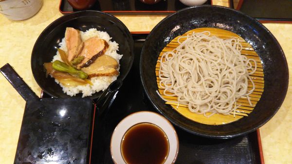 「鴨ステーキ丼セット」@小諸そば 代々木店の写真