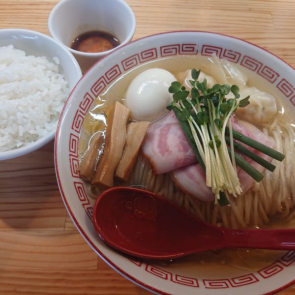「(松)特級中華そば白醤油950円、うに醤油漬卵黄ご飯200円」@自家製麺 くろ松の写真