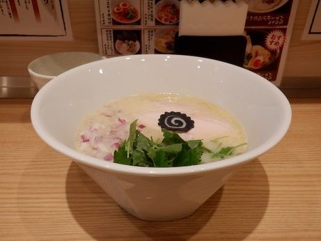「鶏白湯ラーメン」@鶏そば PAITAN×PAITAN 新橋店の写真