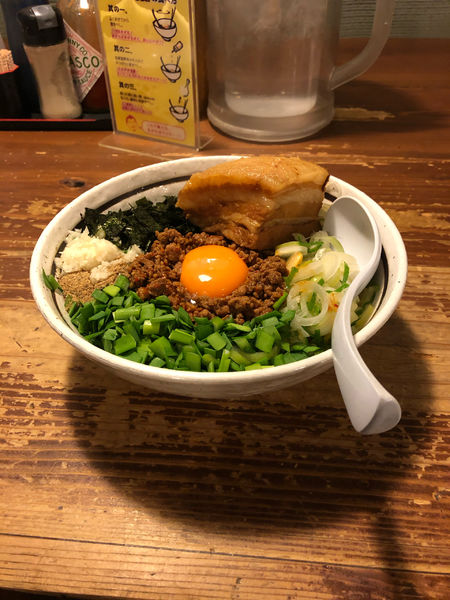 「トロ豚まぜそば」@麺 酒 やまのの写真