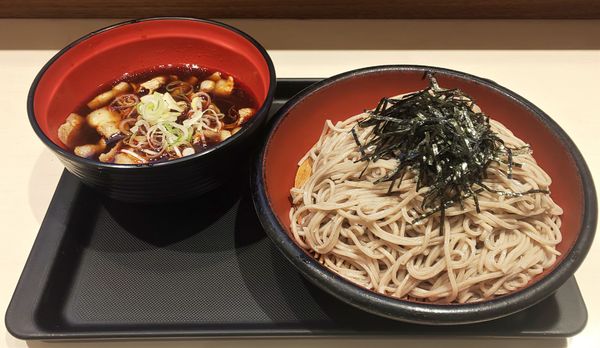 「豚つけそば（麺大盛り）」@名代 富士そば 市ヶ谷五番町店の写真