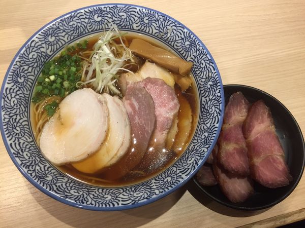 「チャーシュー（醤油）芳醇香味そば＋チャーシューPremium」@麺屋 一燈の写真