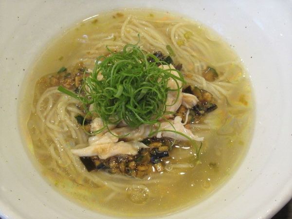 「【限定】梅の冷やし地鶏そば（850円）」@らーめん楓の写真