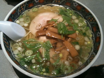 「味彩塩拉麺」@函館麺厨房あじさい 紅店の写真