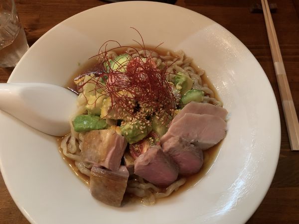 「冷やし中華＋肉三昧」@らーめん かねかつの写真