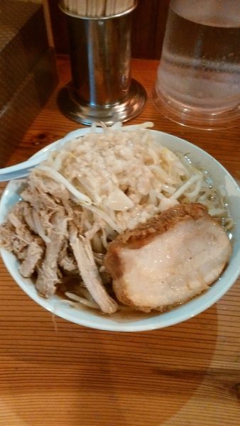 「ラーメン（小）」@麺とび六方 長野店の写真