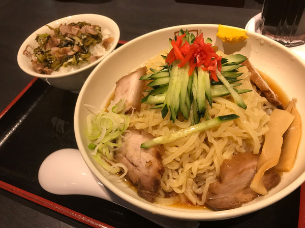 「中華風冷やしラーメン840円 ミニ高菜焼豚ご飯190円」@喜多方ラーメン坂内 木更津店の写真